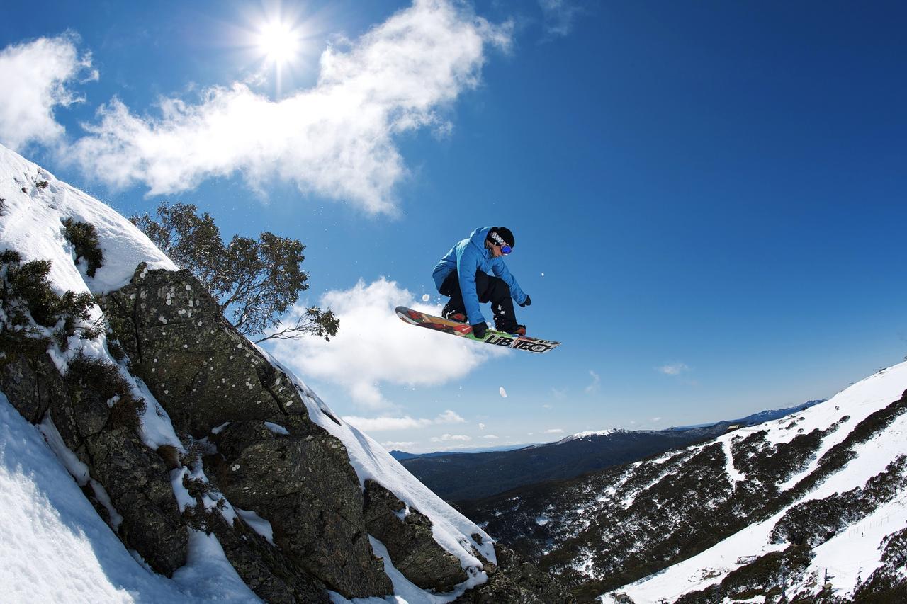 Ski Club Of Victoria - Ivor Whittaker Lodge Mount Buller Esterno foto